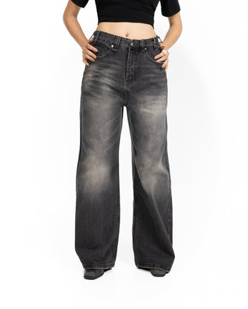 Washed Baggy Jeans